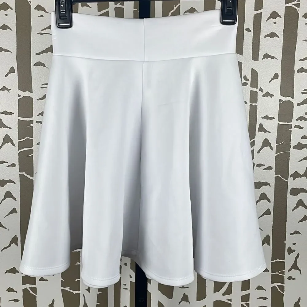By Johnny White Scuba Fabric Circle Skater Mini Skirt S